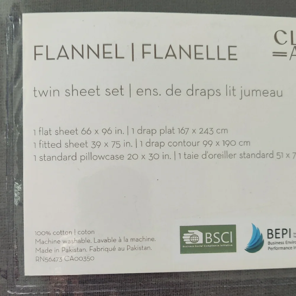 New!Clarke Avenue flannel twin sheet set. 100% cotton Flannel Twin Sheet Set Y2K